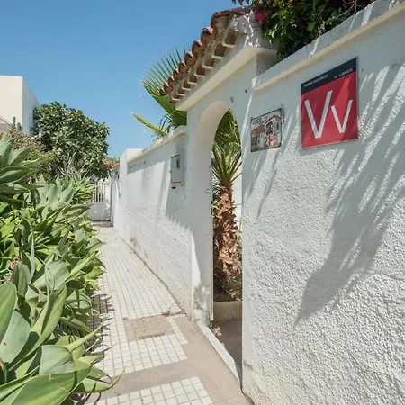 Casa Limona - Cozy Tropical Retreat In Arona (Tenerife)